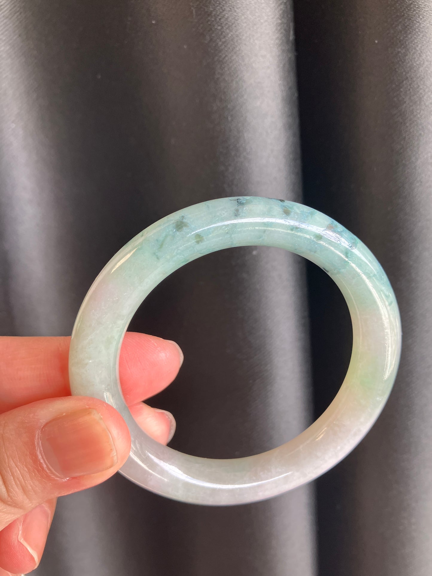 Jadeite Jade bangle 天然翡翠玉鈪圓條 (50mm) JBL01