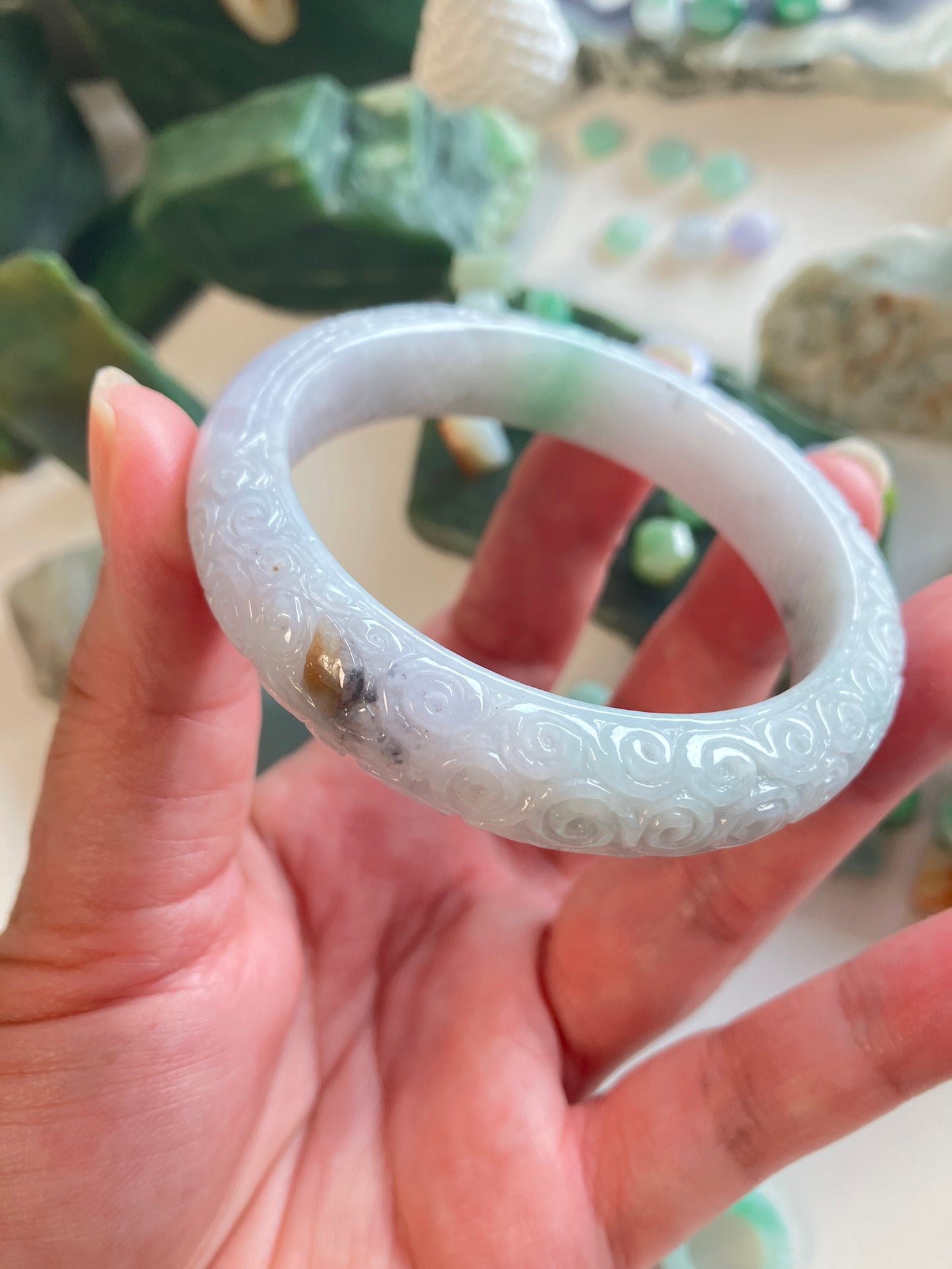 Jadeite Jade bangle Carving 天然翡翠玉鈪圓條 雕花(54mm) 9a1850