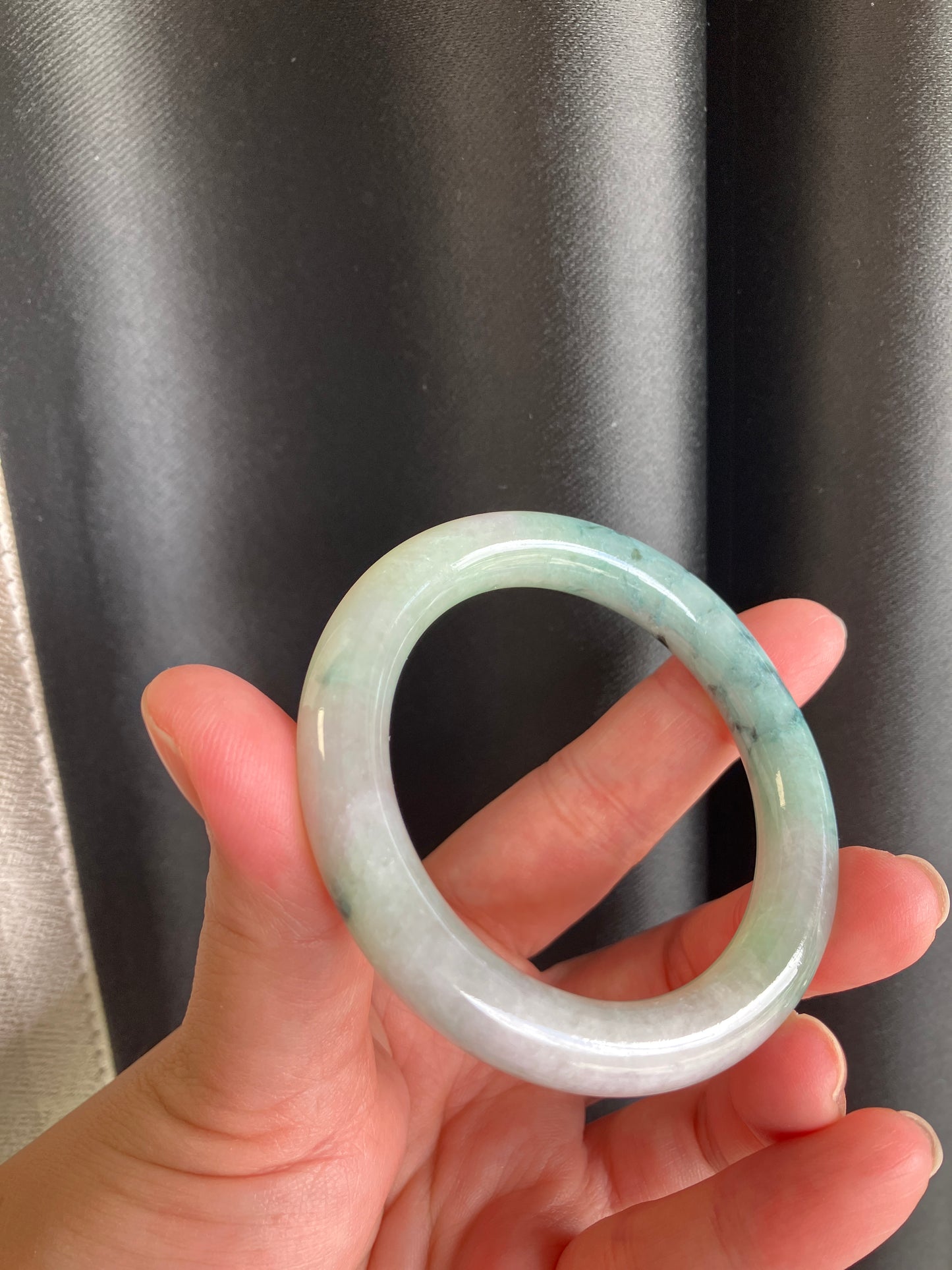 Jadeite Jade bangle 天然翡翠玉鈪圓條 (50mm) JBL01
