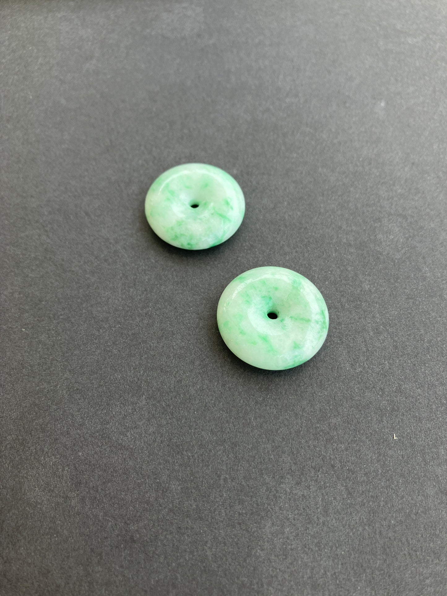 Jadeite Donut  Pendant ｜天然翡翠 平安扣吊墜