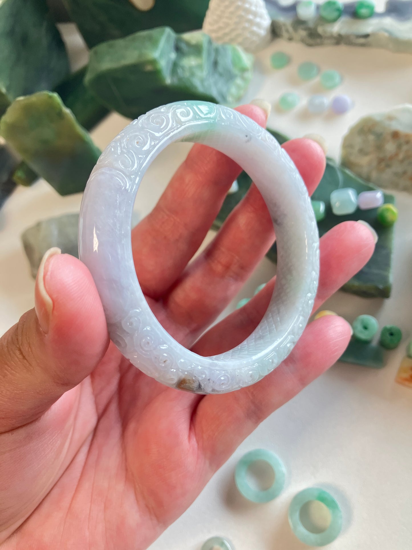 Jadeite Jade bangle Carving 天然翡翠玉鈪圓條 雕花(54mm) 9a1850