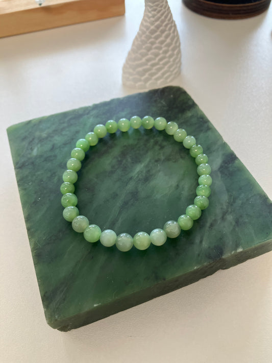 Natural Nephrite Jade Bracelet   天然和田手鏈 (NBB0128)
