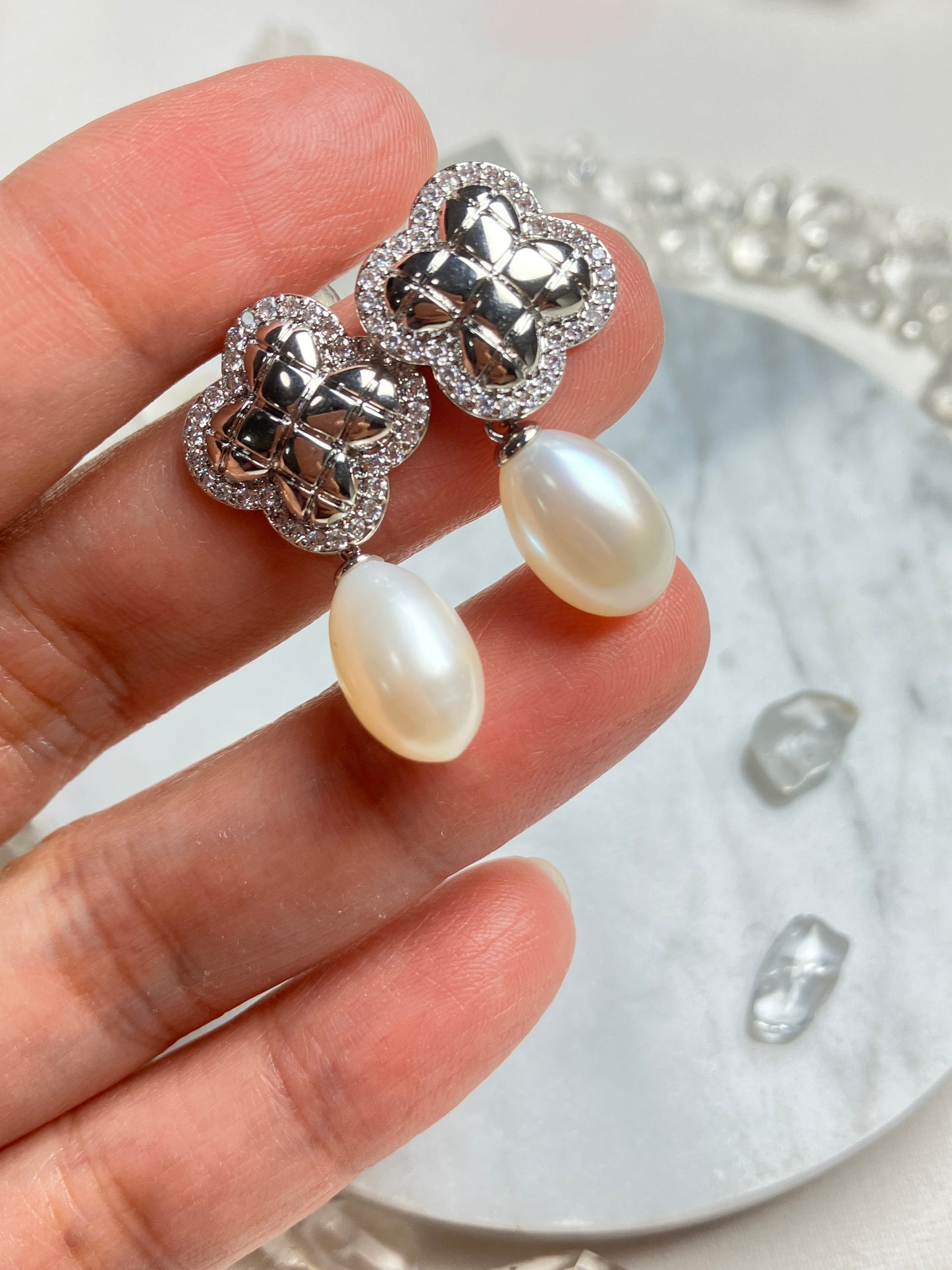 Natural Pearl Earrings 天然淡水珍珠 耳環(PE0071)