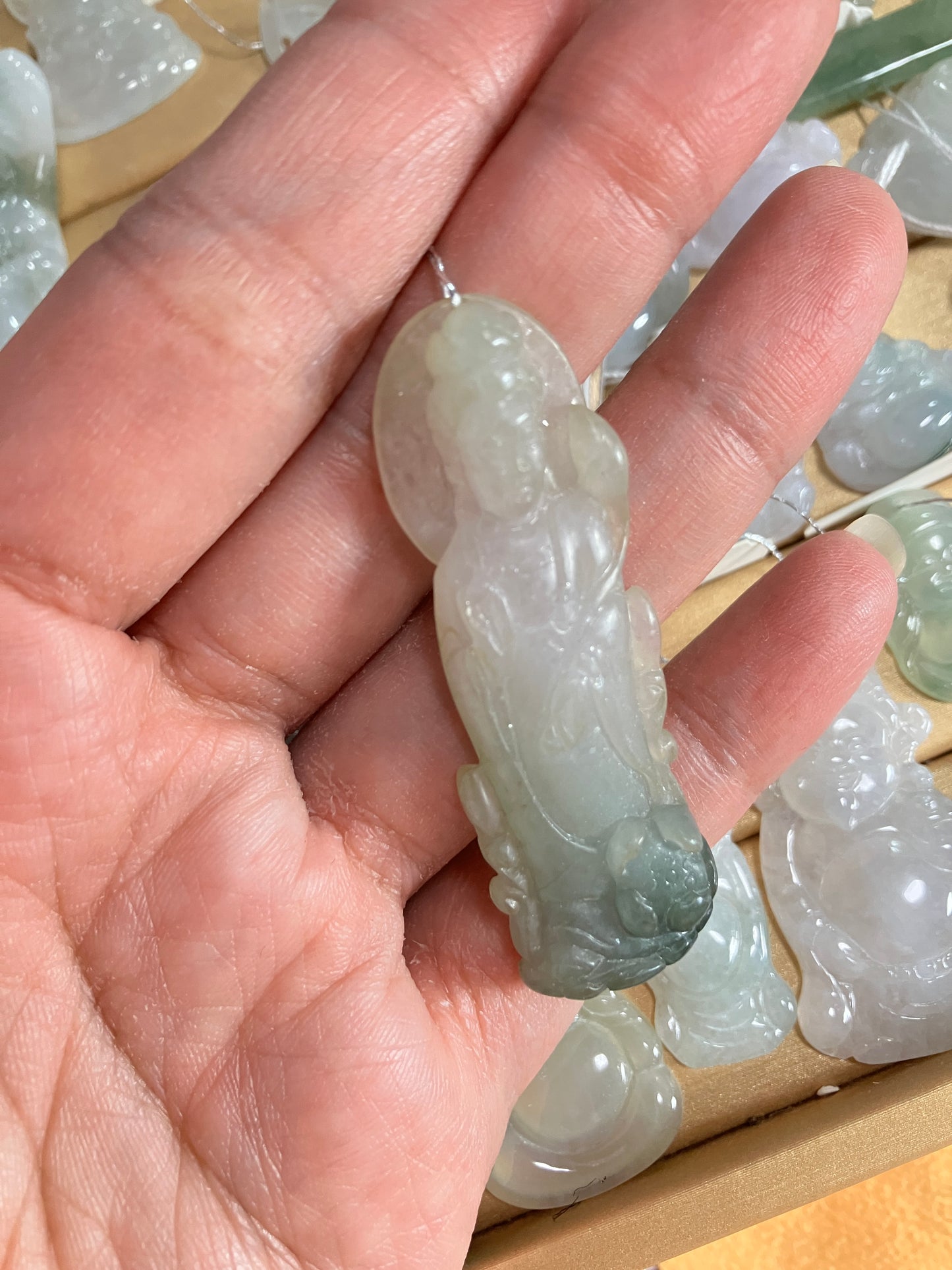 Jadeite Pendant ｜天然翡翠觀音吊墜 (JPB018)