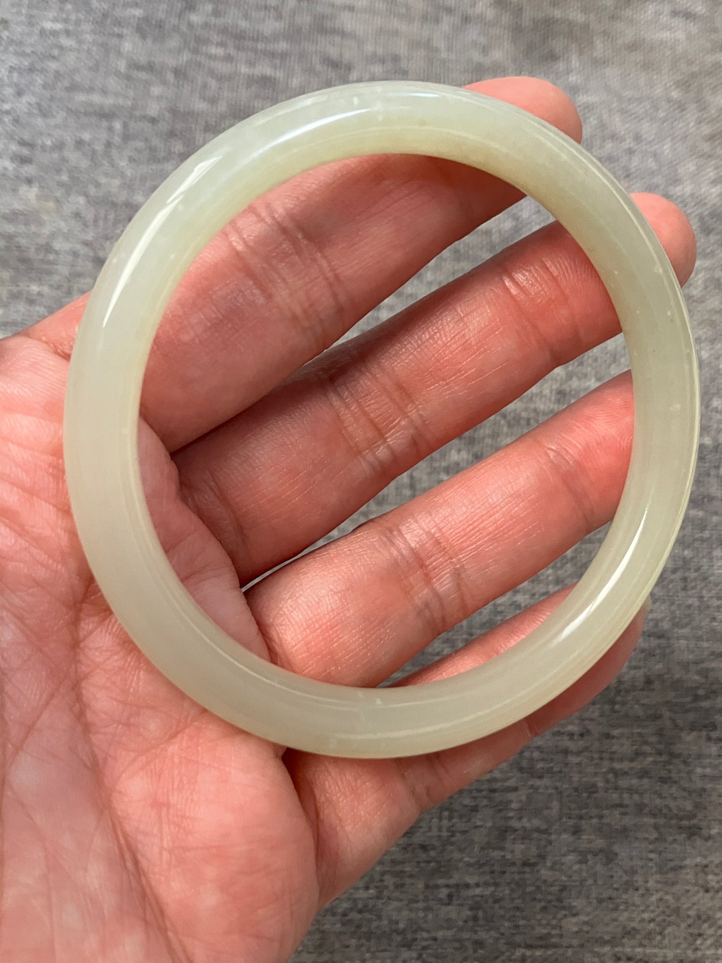 Natural light Green Nephrite Jade Bangle 天然和田玉玊鈪 (60mm) (NB30260)