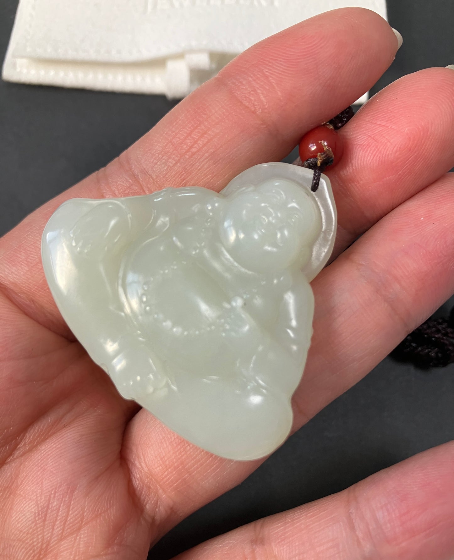 Natural Nephrite Jade Pendant天然和田吊飾擺設 NP00350