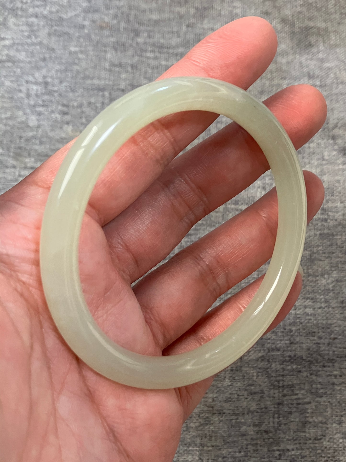 Natural light Green Nephrite Jade Bangle 天然和田玉玊鈪 (60mm) (NB30260)