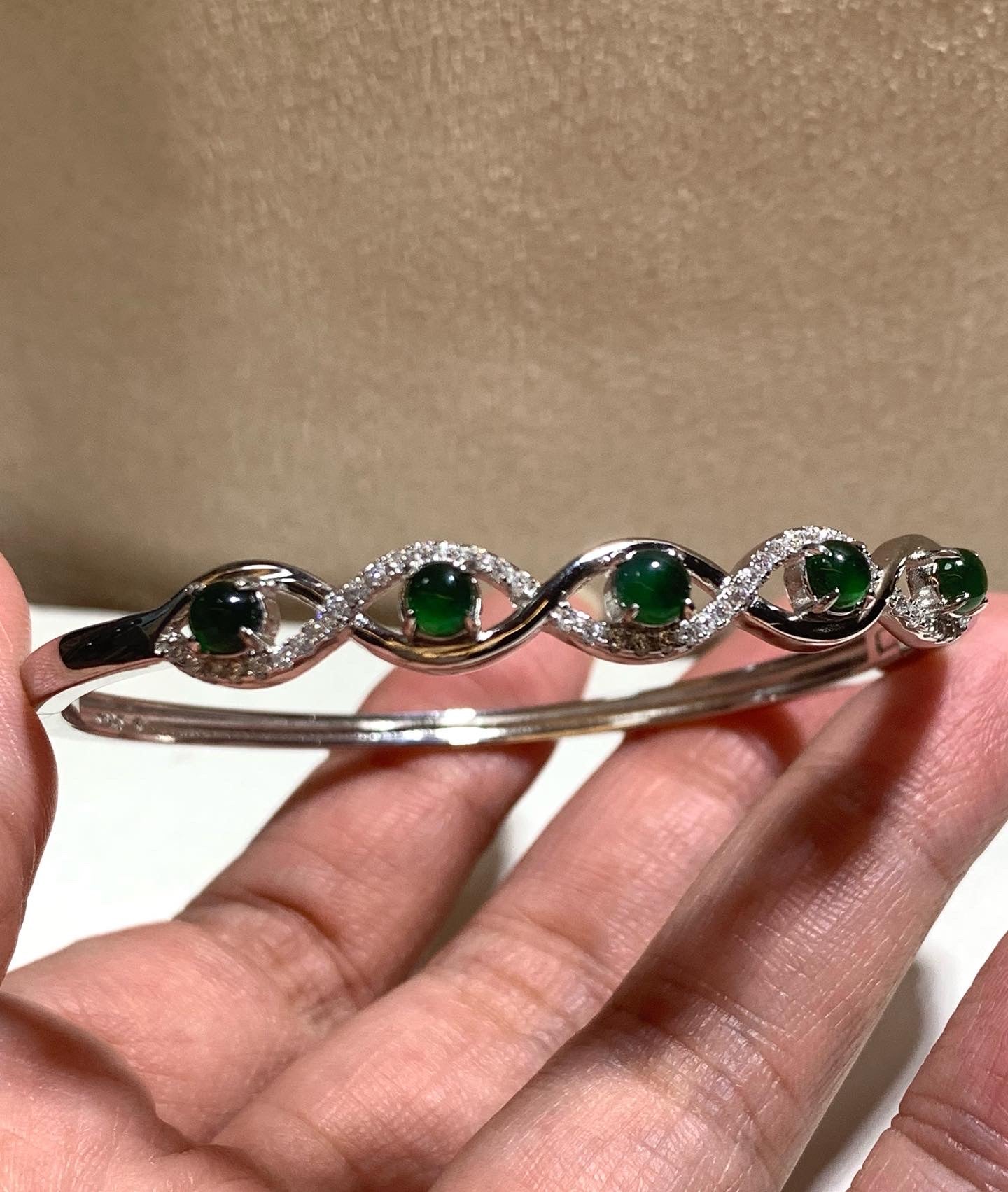 Jadeite Bracelet｜天然綠翡翠手鈪 (JS0139)