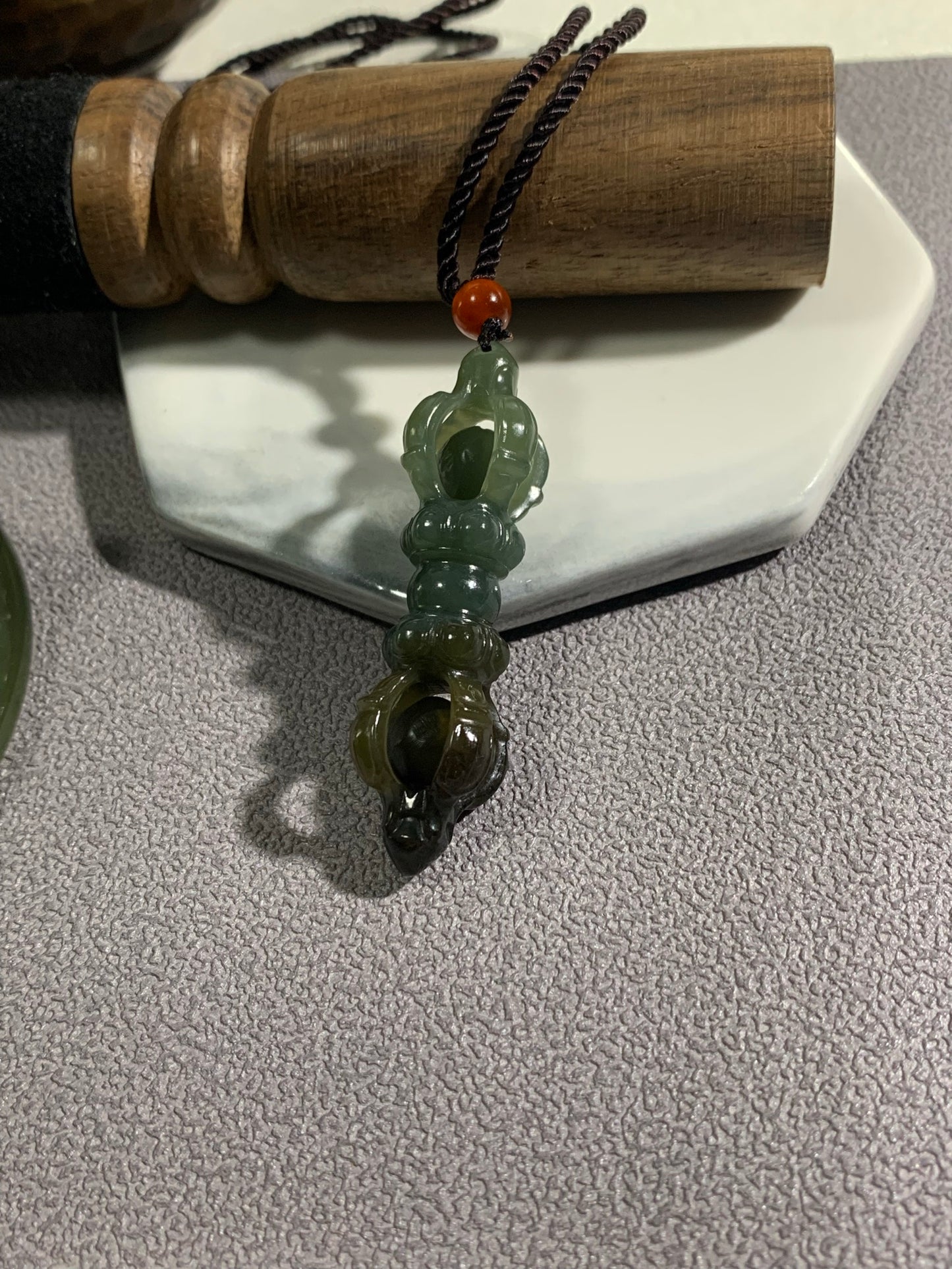 Natural Nephrite Jade Copper demon subduing pestle Pendant  ｜天然和田玉 降魔金剛杵 吊墜(NJP0130)