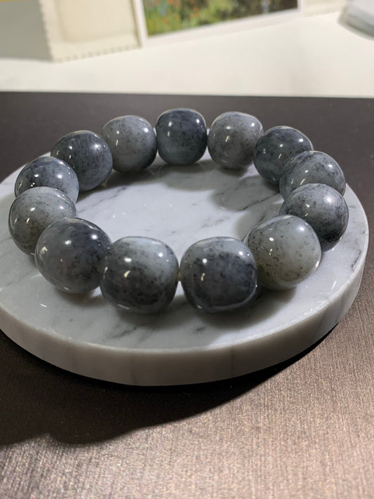 Natural Nephrite Jade Bracelet 天然和田玉手鏈