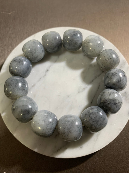 Natural Nephrite Jade Bracelet 天然和田玉手鏈